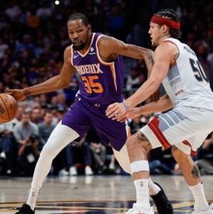 开云体育-布克KD灯枯油尽 疲软的艾顿？受伤的保罗？谁能救主